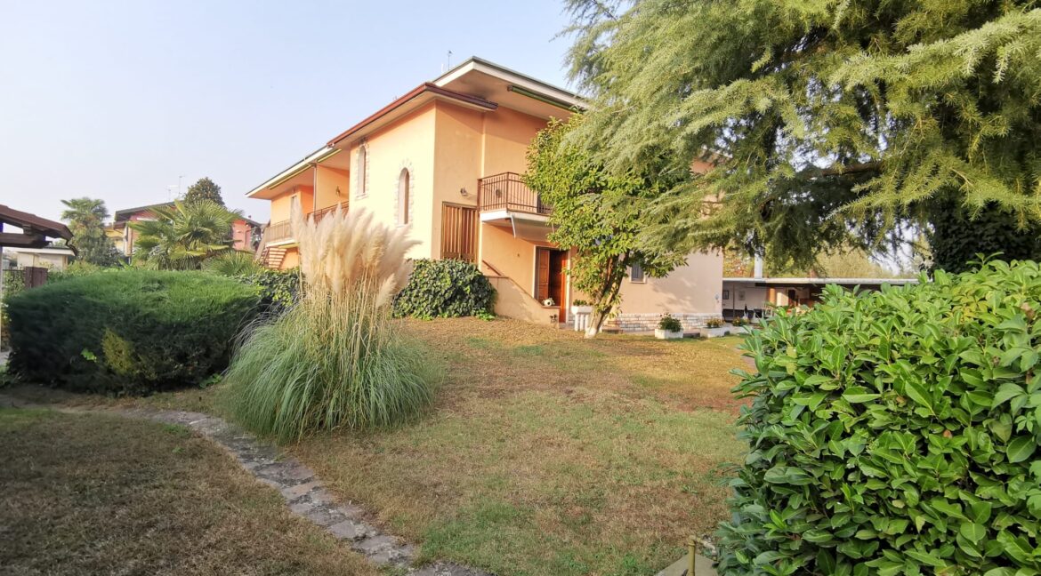 WhatsApp Image 2024-03-15 at 11.06.47 (1)