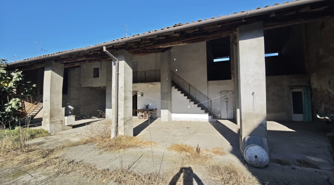 Immagine WhatsApp 2025-11-19 ore 11.15.37_351aabe9